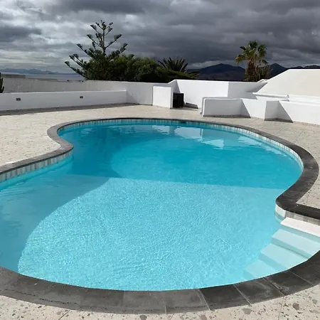 别墅 Casa Relajarse — Luxury That Can Sleep Up To 14 Persons Mácher